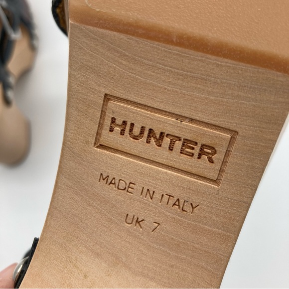 Hunter Refined Penny Loafer Leather and Wood Clog Sandal - Picture 6 of 11